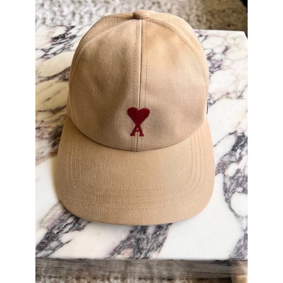 AMI BASEBALL CAP NEW WITH TAGS - Picture 1 of 8